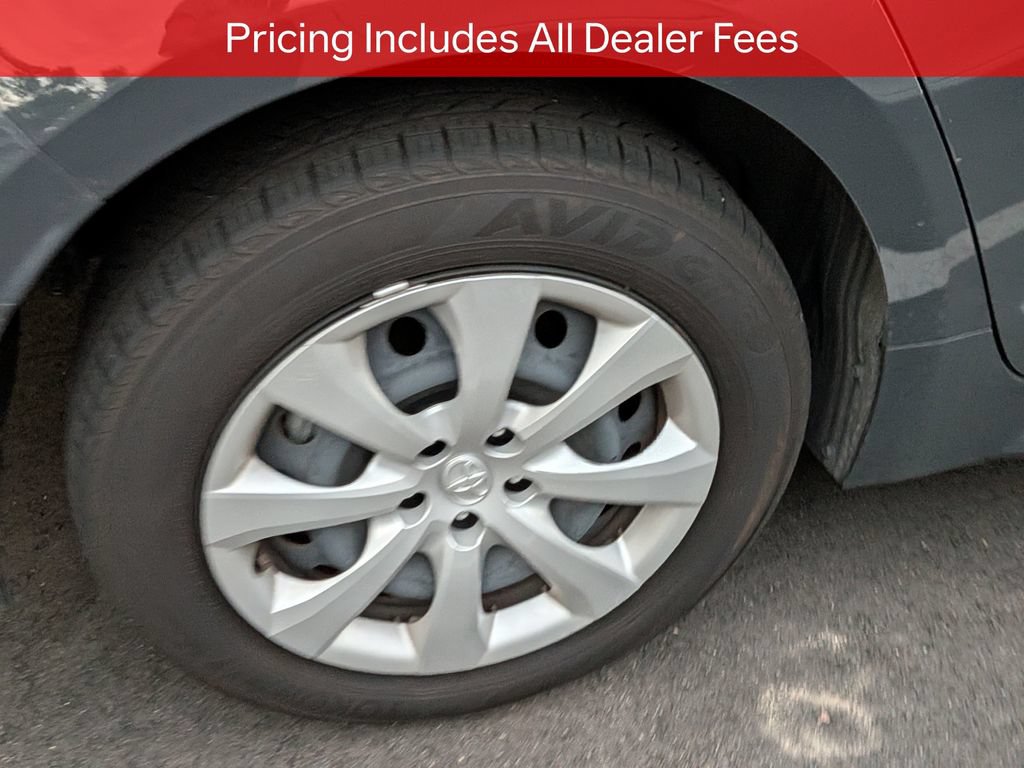 Certified 2025 Toyota Corolla LE FWD image 9