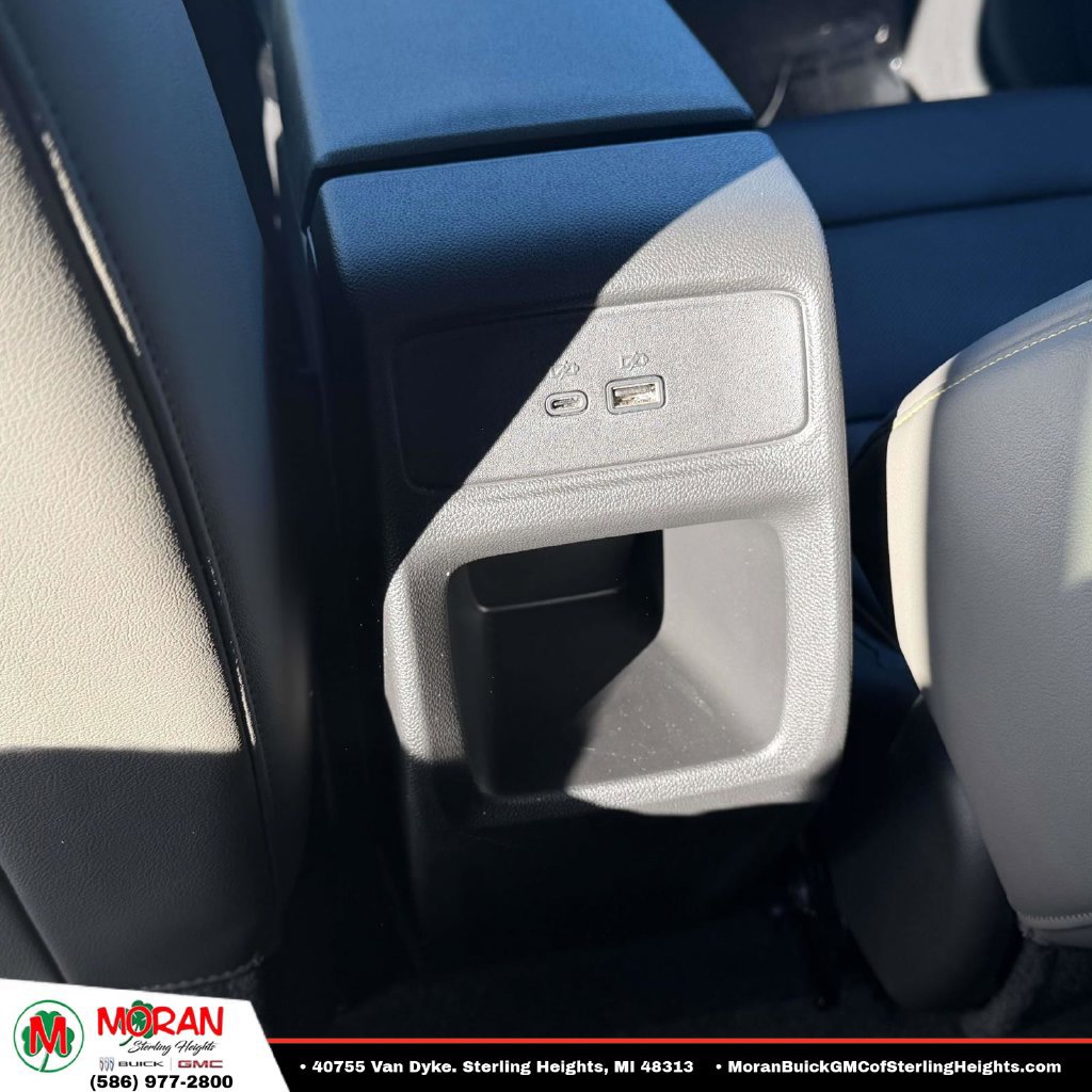 Certified 2024 Chevrolet Trax ACTIV w/ Sunroof Package FWD image 12