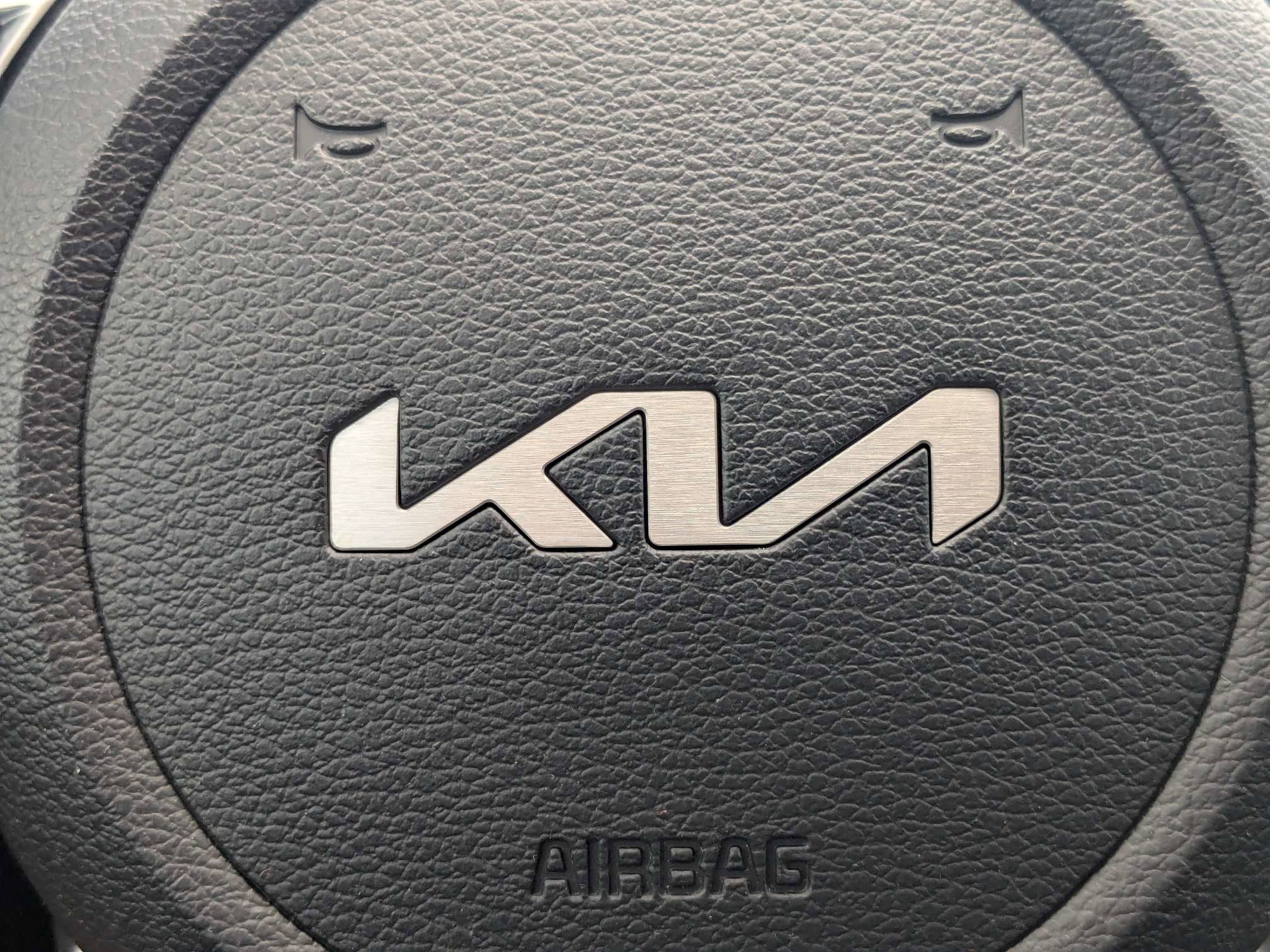 Certified 2022 Kia Forte LXS w/ LXS Technology Package FWD image 31