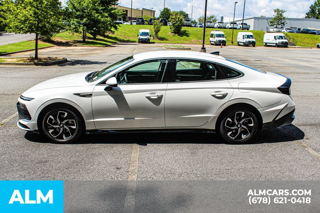 Used 2025 Hyundai Sonata SEL FWD image 6