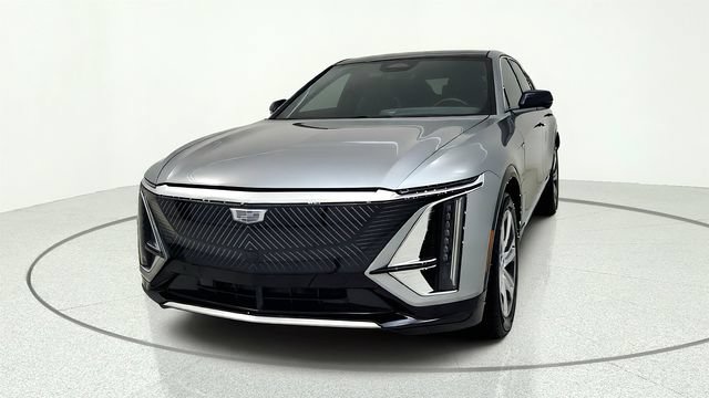 Used 2024 Cadillac Lyriq Tech RWD image 3