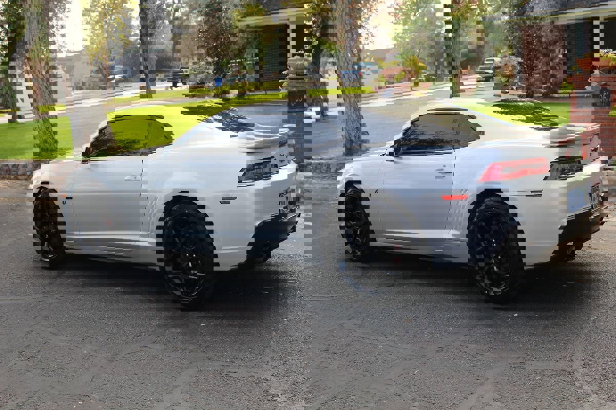 Used 2015 Chevrolet Camaro SS w/ RS Package image 30