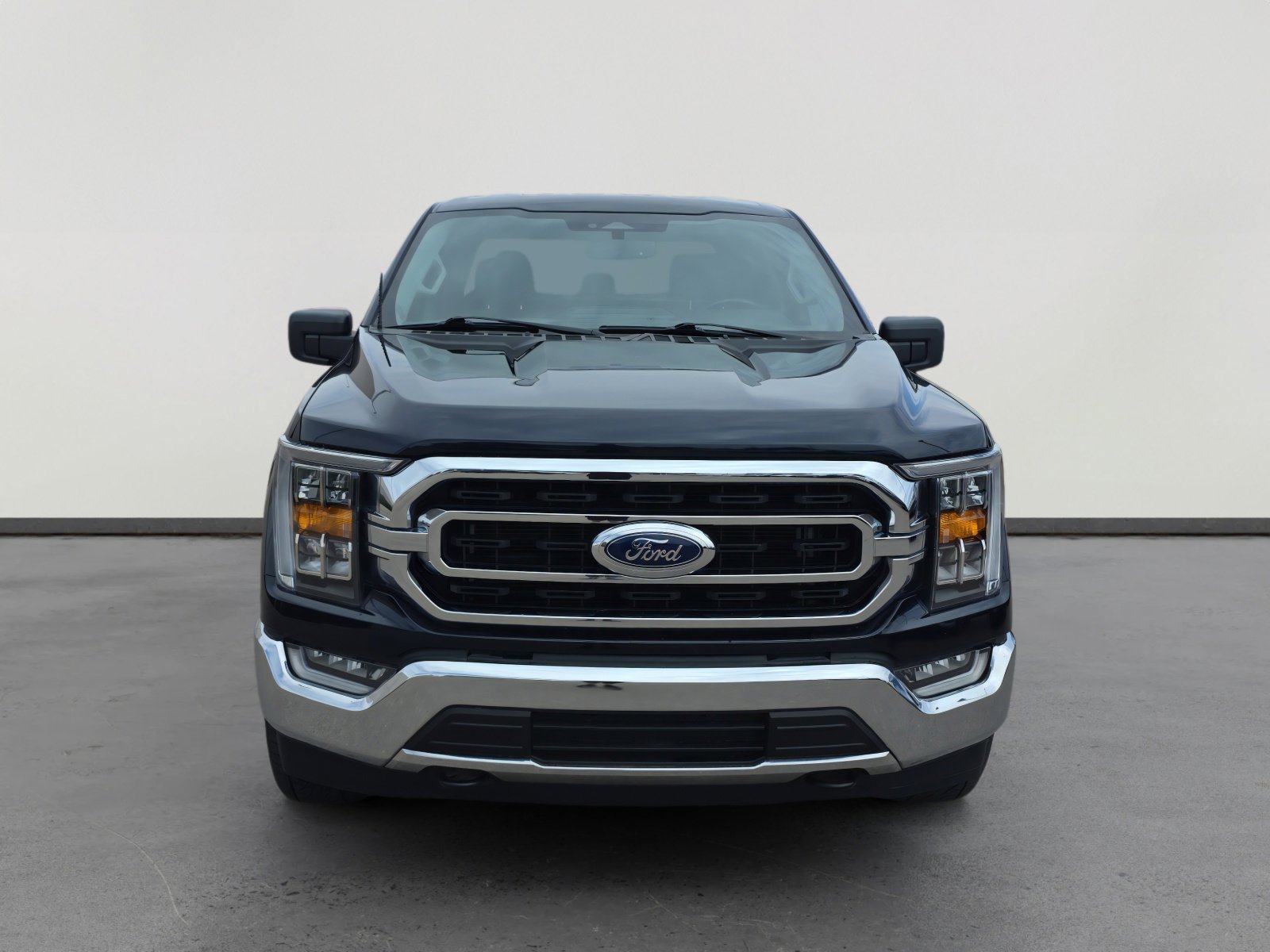 Used 2022 Ford F150 XLT w/ Equipment Group 302A High AWD/4WD image 8