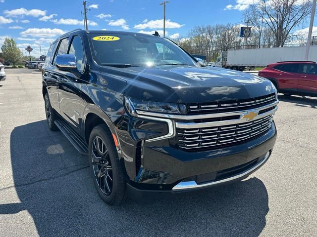 Used 2024 Chevrolet Tahoe Premier w/ Max Trailering Package AWD/4WD image 4
