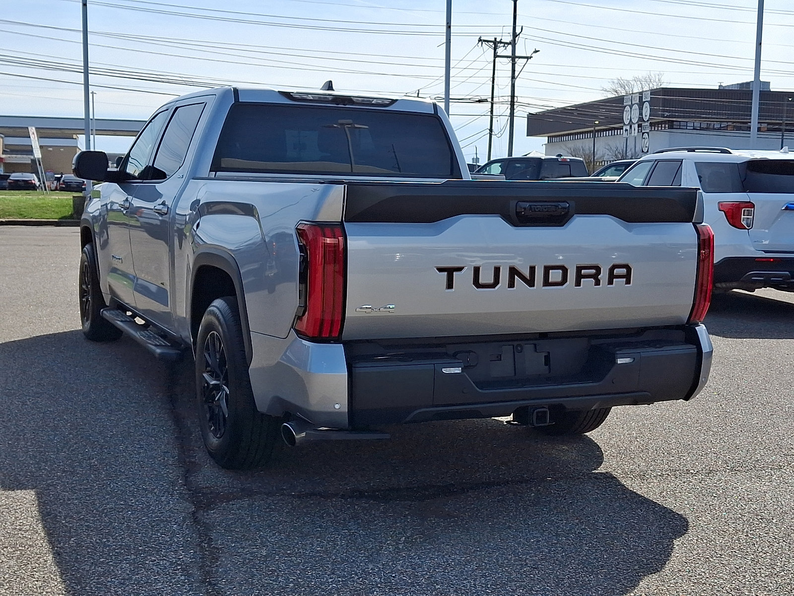Used 2023 Toyota Tundra SR5 w/ SR5 Premium Package image 8