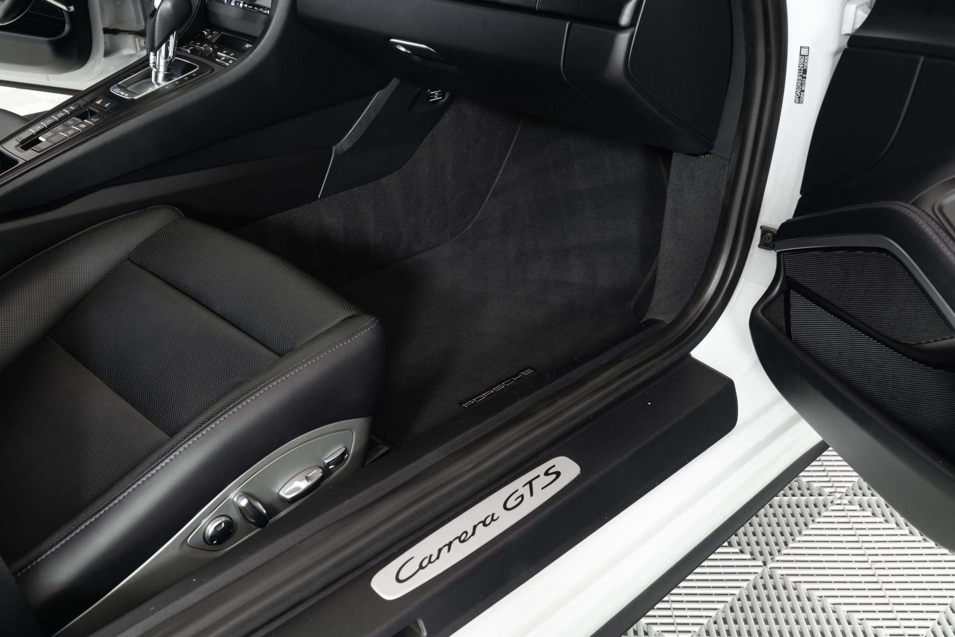 Used 2015 Porsche 911 Carrera GTS w/ Bose Audio Package image 18