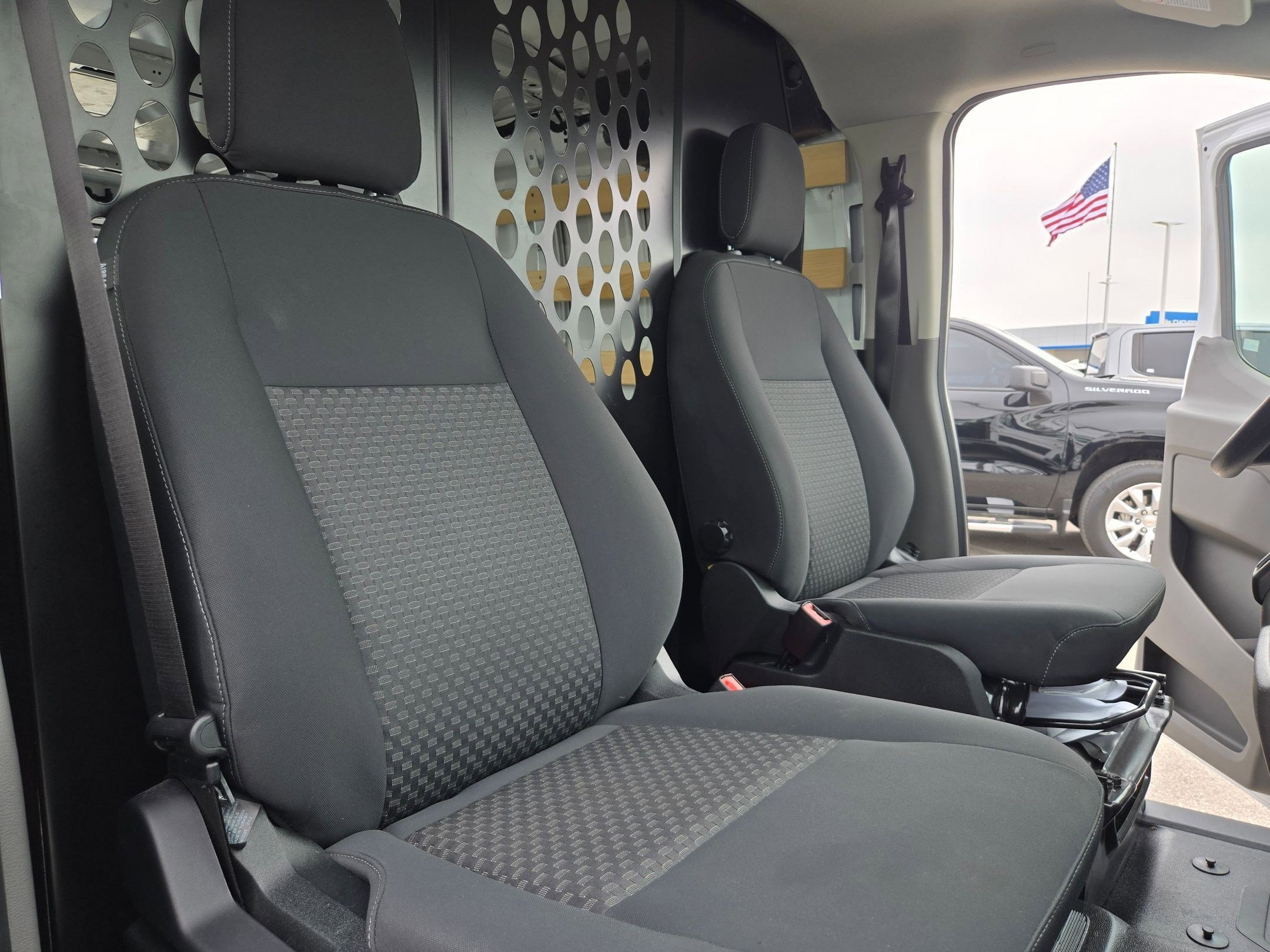 Used 2025 Ford Transit 250 Low Roof w/ Exterior Upgrade Package RWD image 26