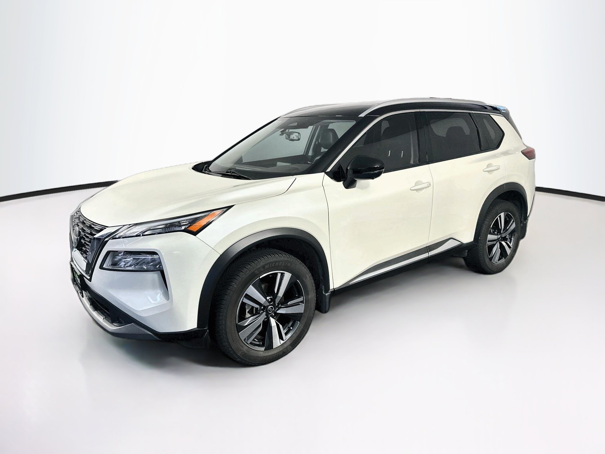 Used 2021 Nissan Rogue SL FWD image 3