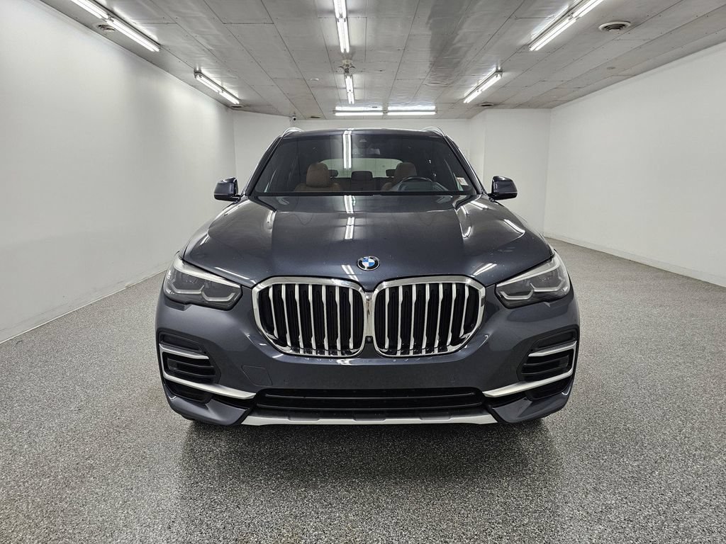 Used 2022 BMW X5 xDrive40i AWD/4WD image 2