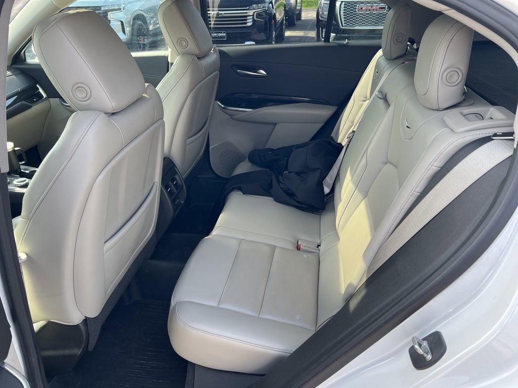 Used 2021 Cadillac XT4 Premium Luxury w/ Cold Weather Package image 7