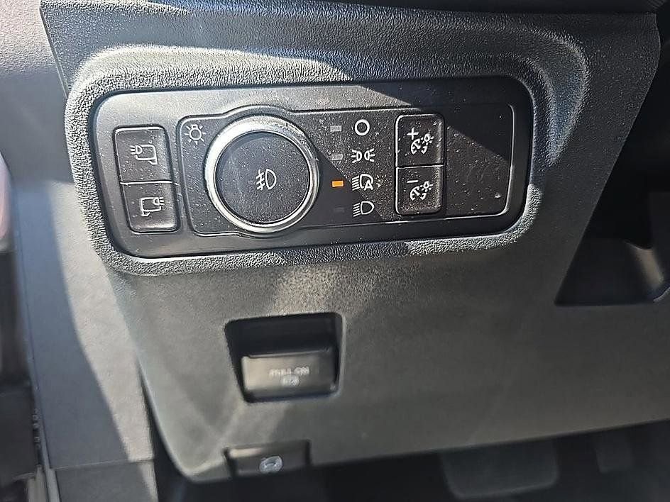 Used 2023 Ford Bronco Outer Banks w/ Sasquatch Package AWD/4WD image 17