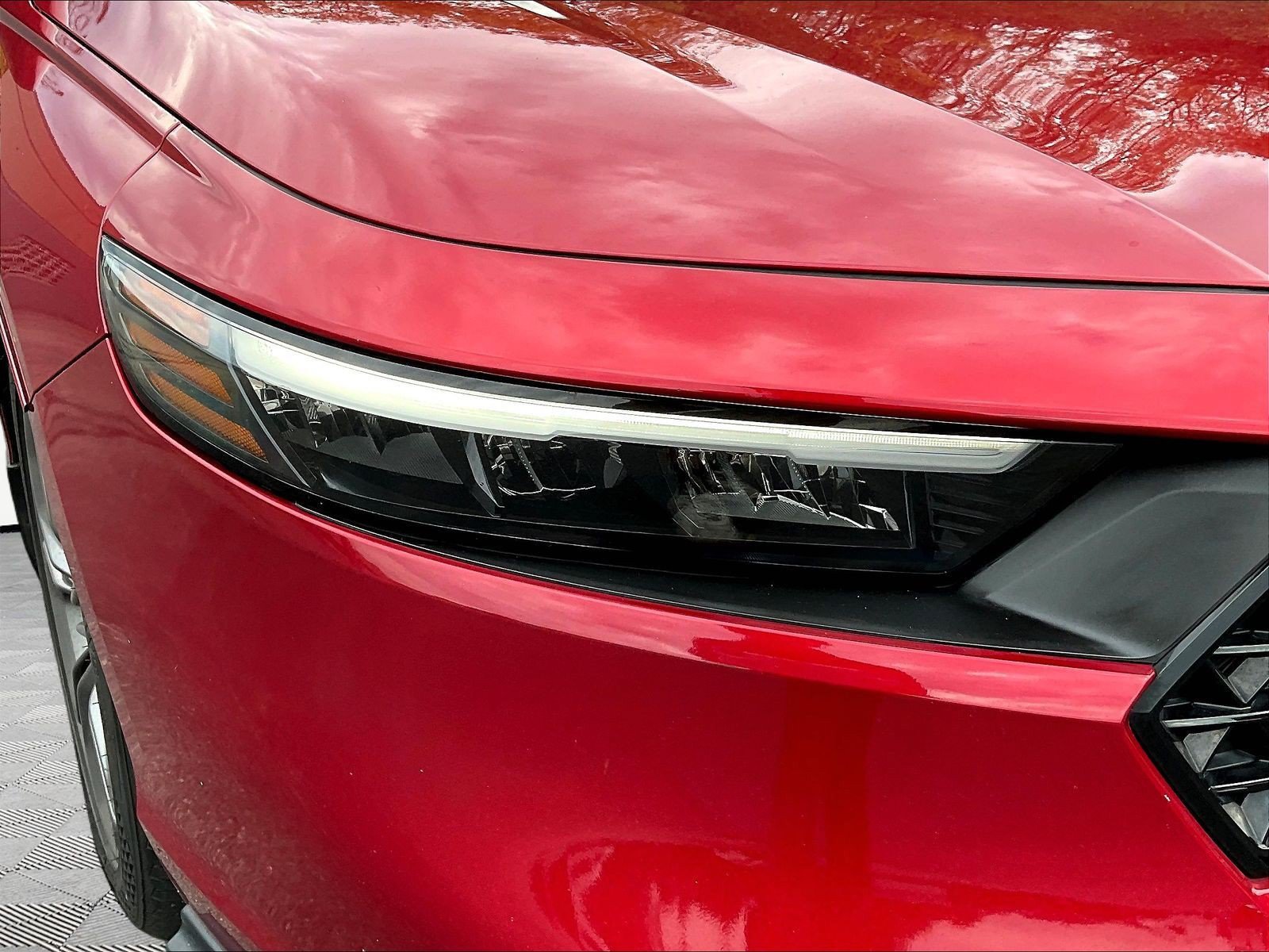 Used 2023 Honda Accord EX image 32