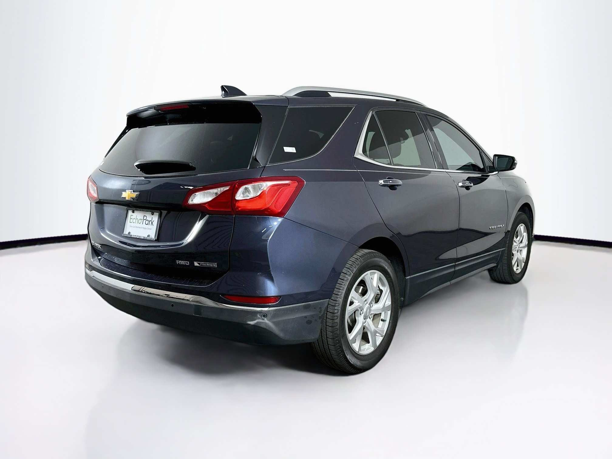 Used 2018 Chevrolet Equinox Premier w/ Infotainment II Package AWD/4WD image 9