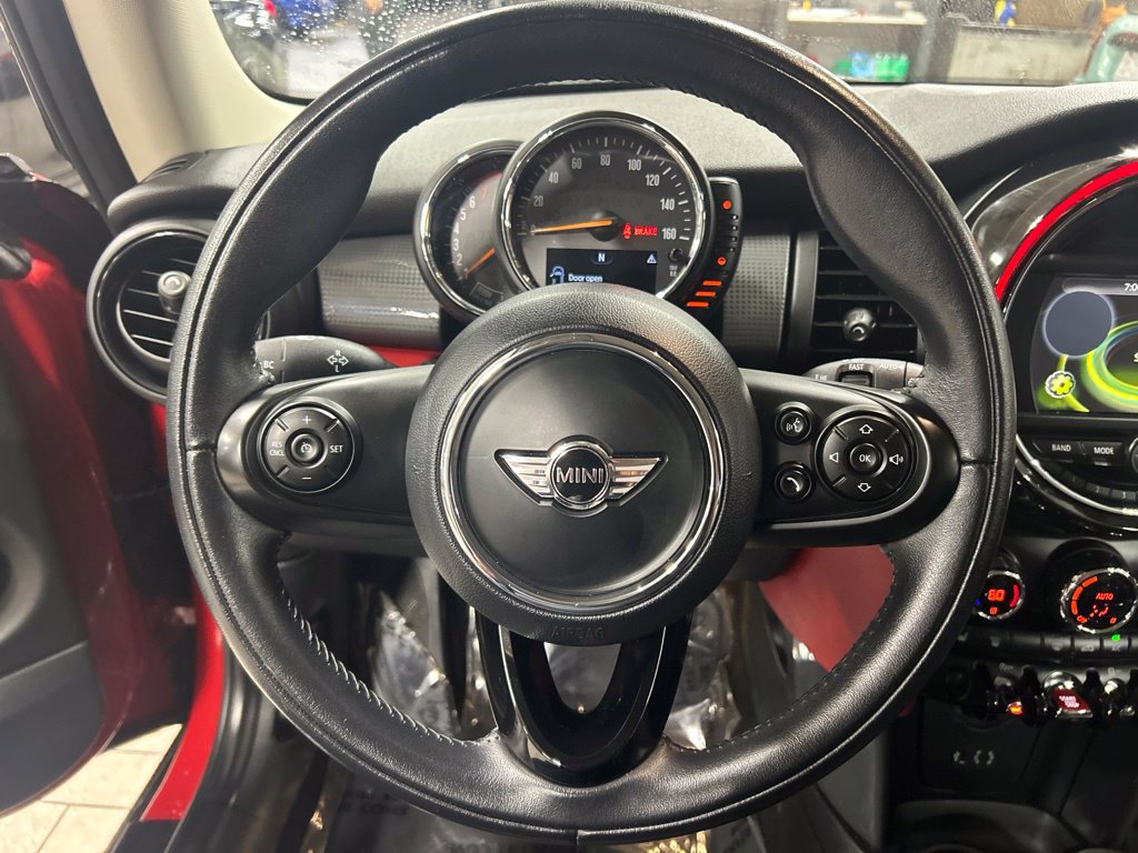 Used 2017 MINI Cooper 2-Door Hardtop FWD image 31