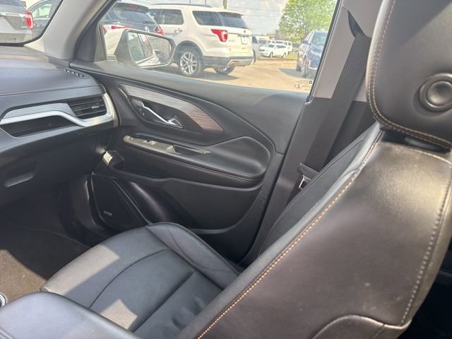 Used 2020 GMC Terrain SLT w/ Preferred Package AWD/4WD image 17