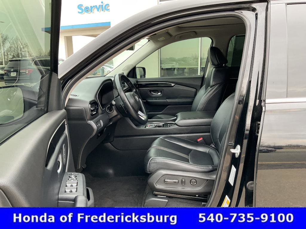 Used 2023 Honda Pilot Touring image 35
