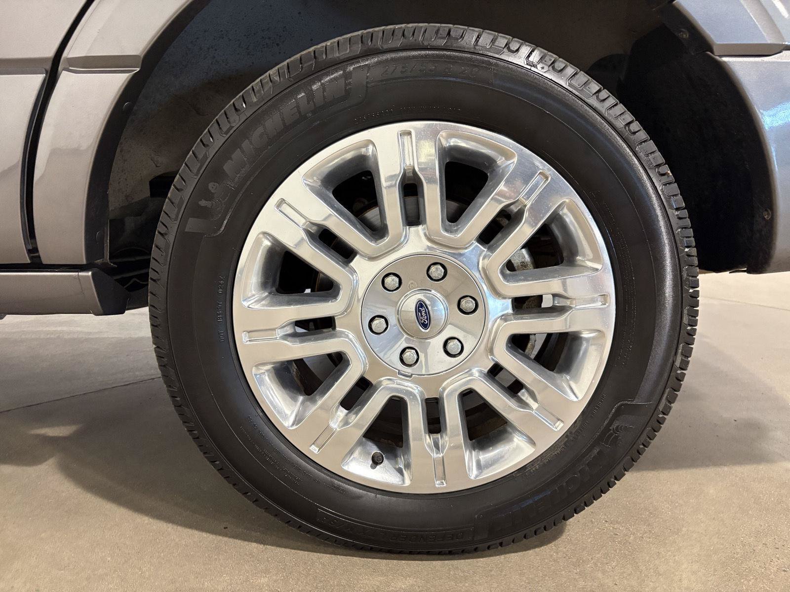 Used 2012 Ford Expedition Limited AWD/4WD image 48