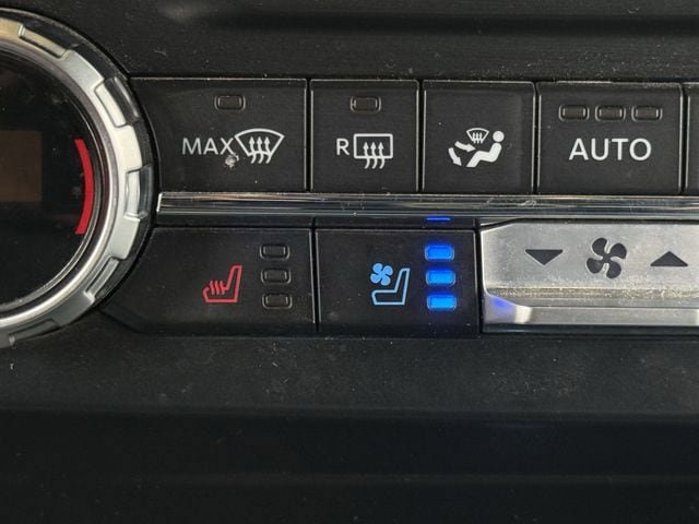 Used 2022 Ford F250 Limited w/ FX4 Off-Road Package AWD/4WD image 23