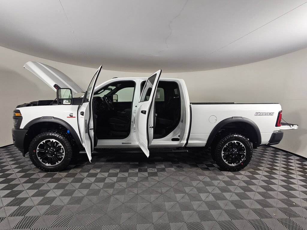 New 2026 RAM 2500 Warlock AWD/4WD image 17