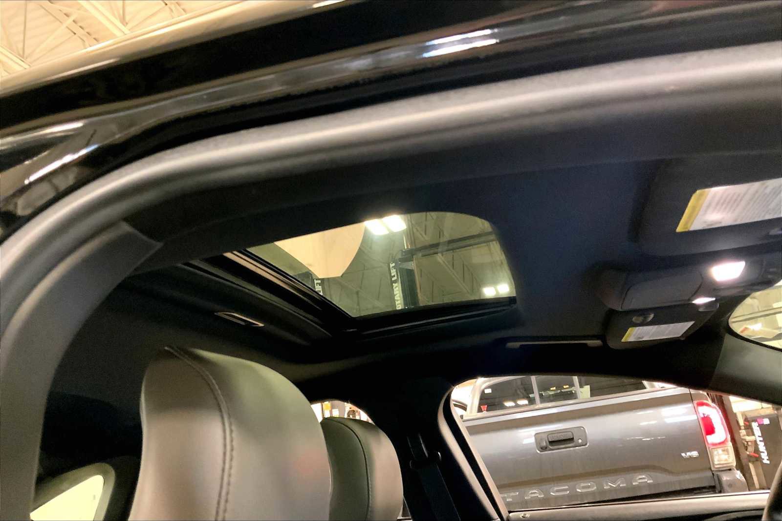 Used 2017 Ford Fusion Sport w/ Equipment Group 401A image 15