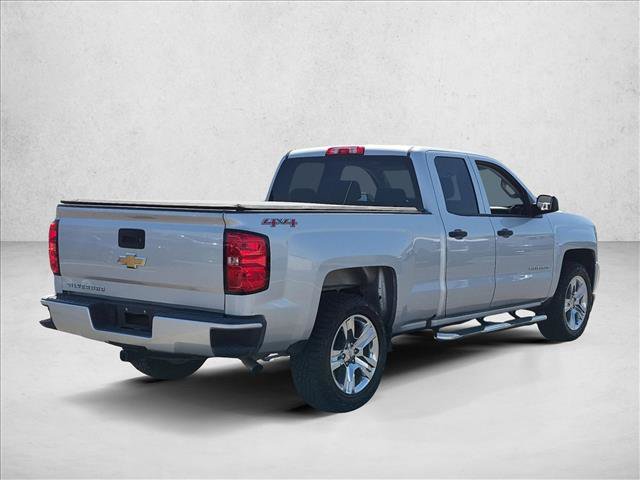 Used 2017 Chevrolet Silverado 1500 Custom w/ Custom Convenience Package AWD/4WD image 5