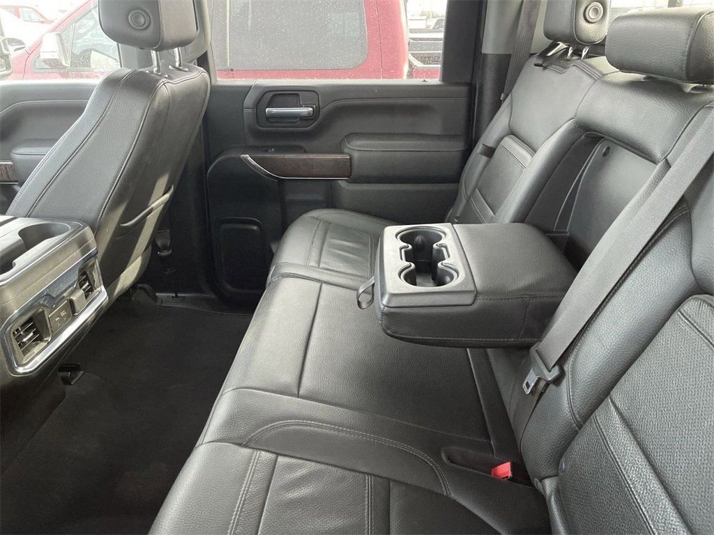 Used 2022 GMC Sierra 2500 Denali w/ Denali Black Diamond Edition image 5