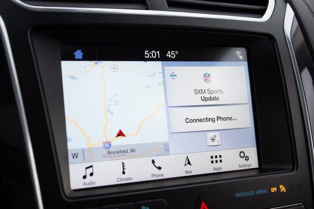 Used 2018 Ford Explorer Platinum image 33