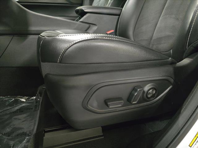 Used 2024 Jeep Grand Cherokee L Altitude image 28