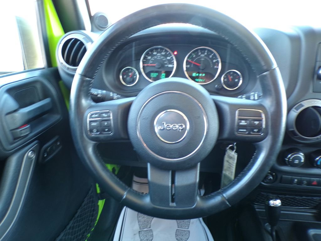 Used 2013 Jeep Wrangler Unlimited Sport image 9