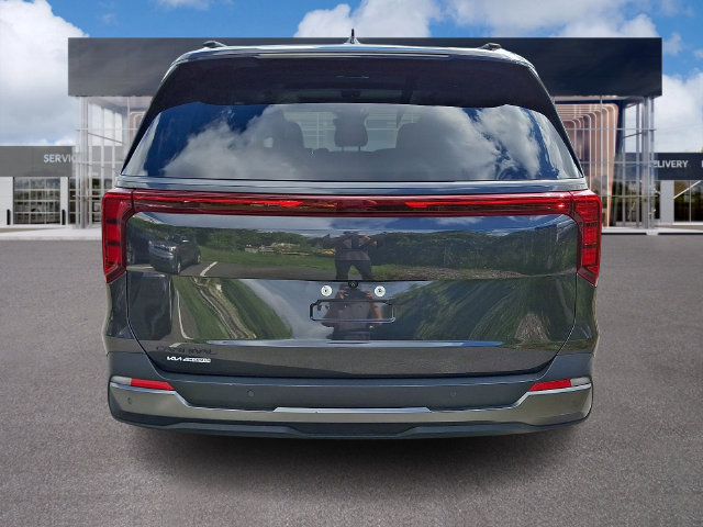 Used 2025 Kia Carnival SX FWD image 5