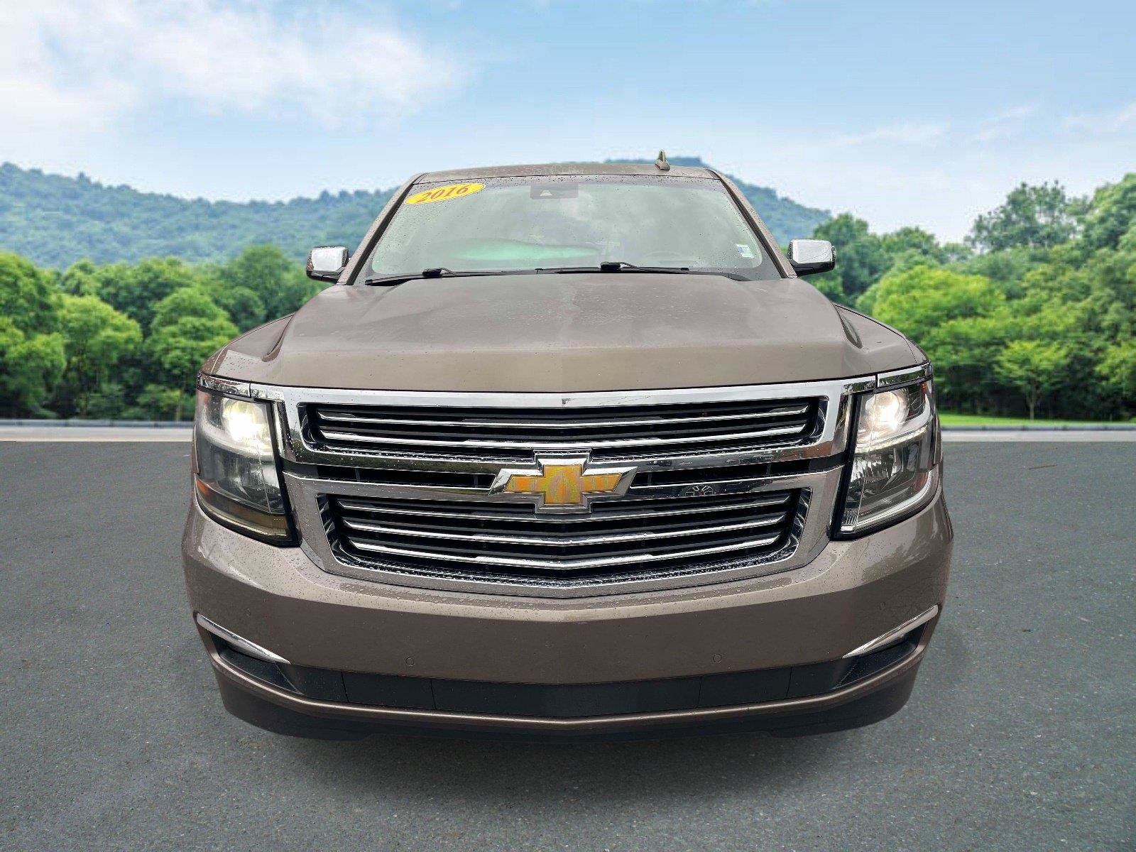 Used 2016 Chevrolet Suburban LTZ AWD/4WD image 25