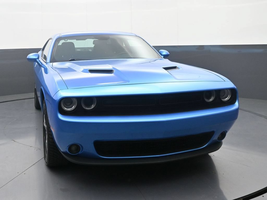 Used 2023 Dodge Challenger SXT w/ Blacktop Package AWD/4WD image 7