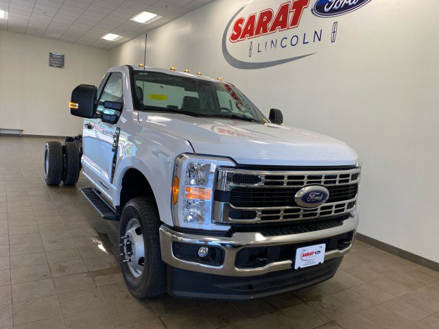 New 2024 Ford F350 XL w/ XL Chrome Package image 9