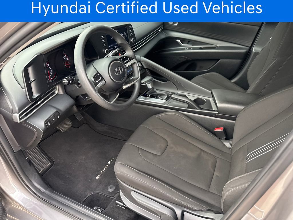 Certified 2022 Hyundai Elantra SEL FWD image 12