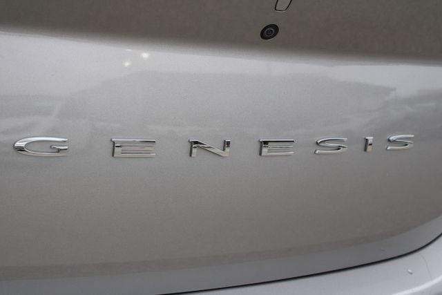 Used 2022 Genesis G70 2.0T RWD image 7