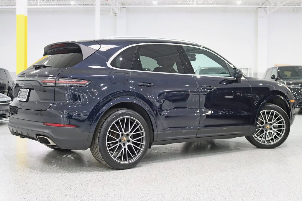 Used 2023 Porsche Cayenne image 9