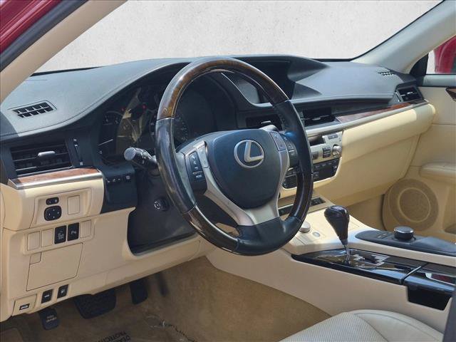 Used 2014 Lexus ES 350 w/ Premium Package FWD image 10