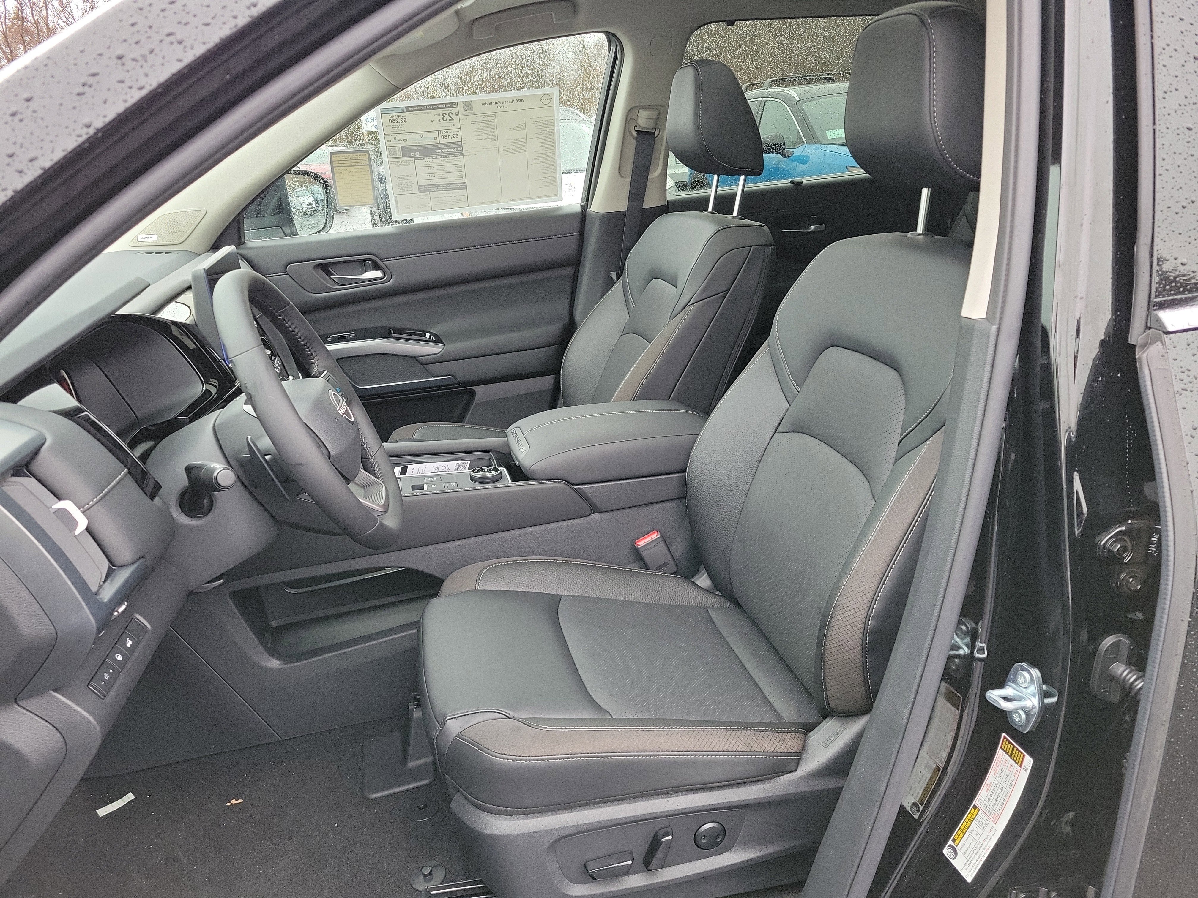 New 2026 Nissan Pathfinder SL w/ SL Premium Package image 7