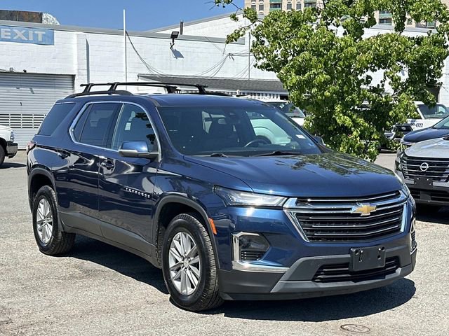Used 2022 Chevrolet Traverse LT AWD/4WD image 1