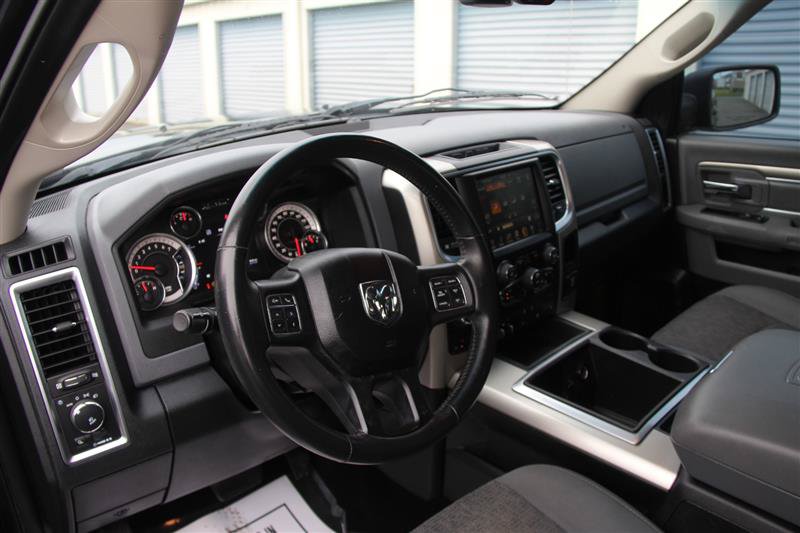 Used 2015 RAM 1500 Outdoorsman w/ Pittsburgh Penguins Edition AWD/4WD image 22