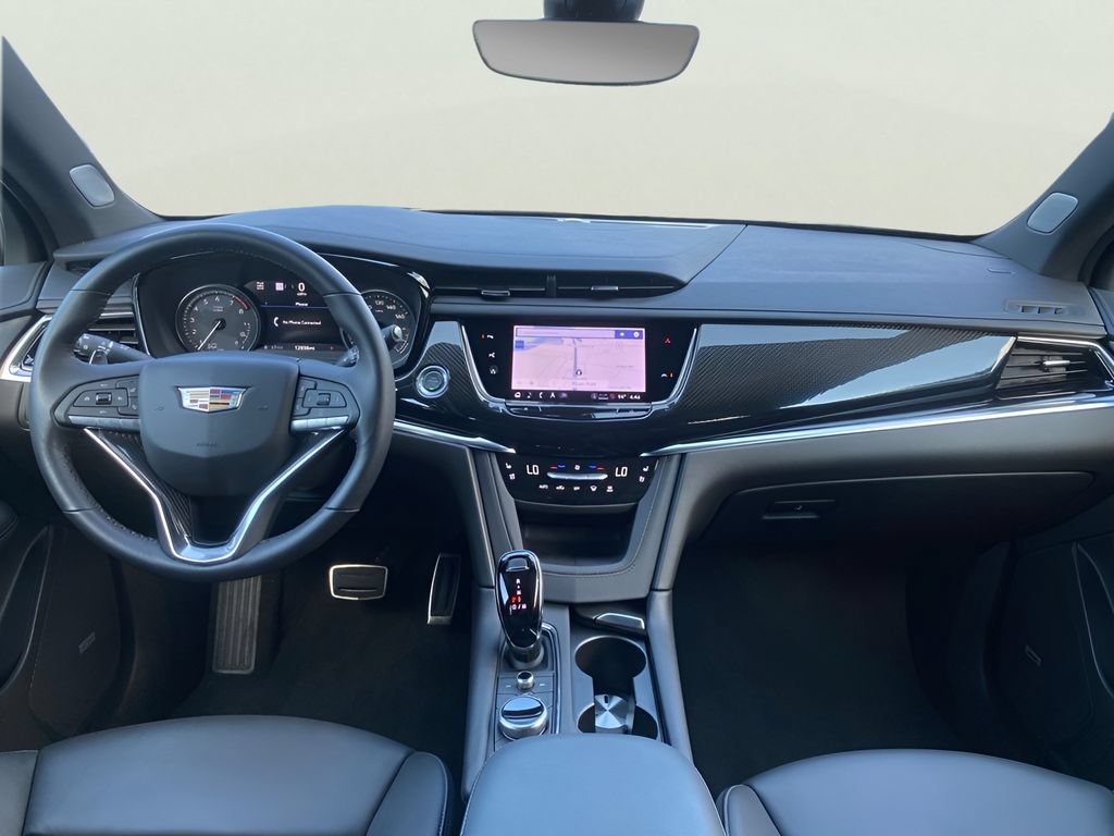 Certified 2025 Cadillac XT6 Sport w/ Technology Package AWD/4WD image 17