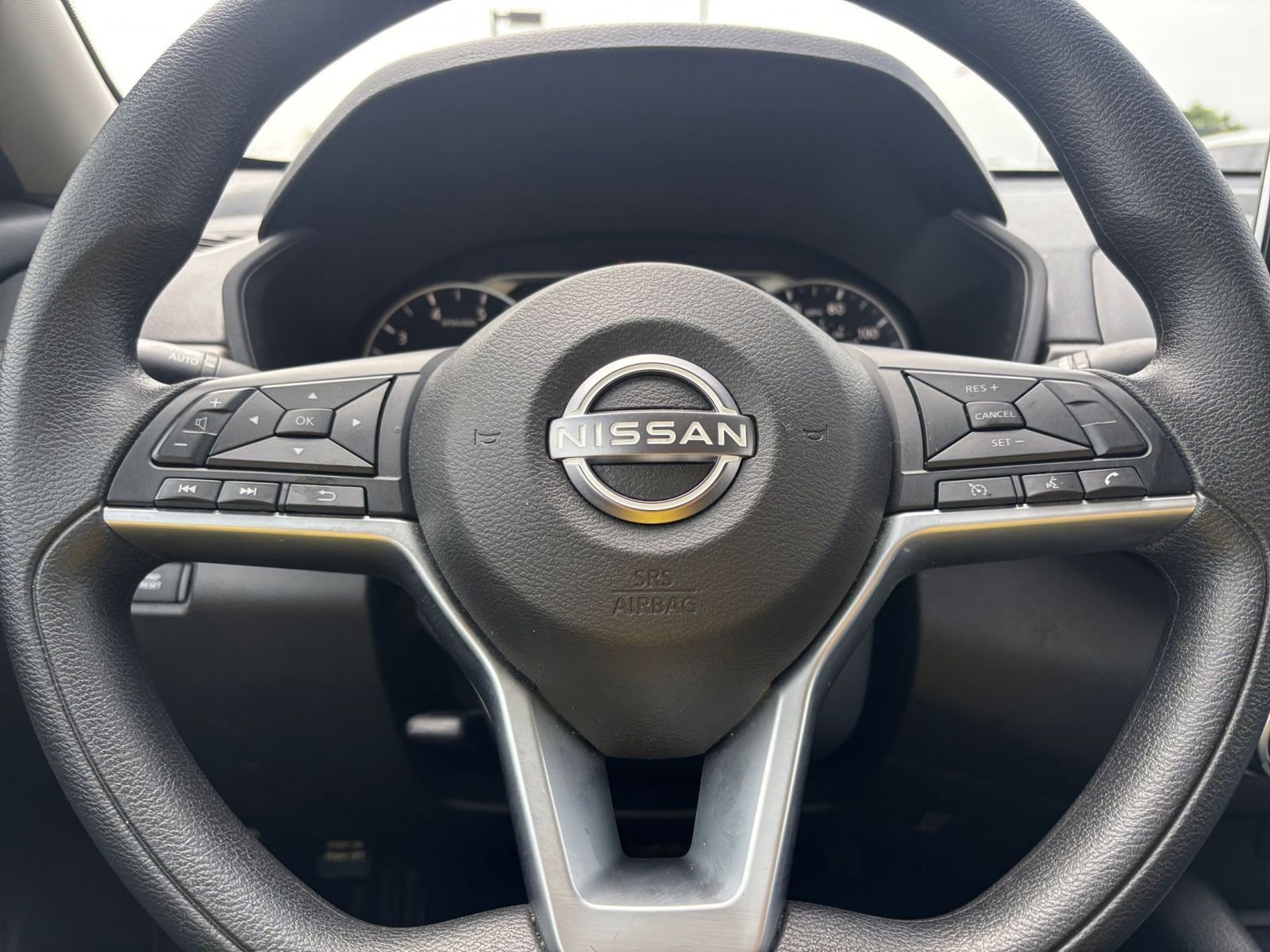 Used 2025 Nissan Altima 2.5 SV FWD image 28