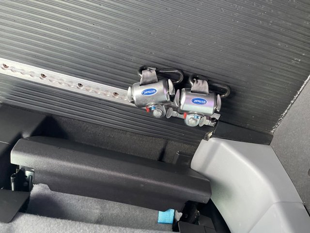 Used 2018 Ford Transit 350 XLT image 28