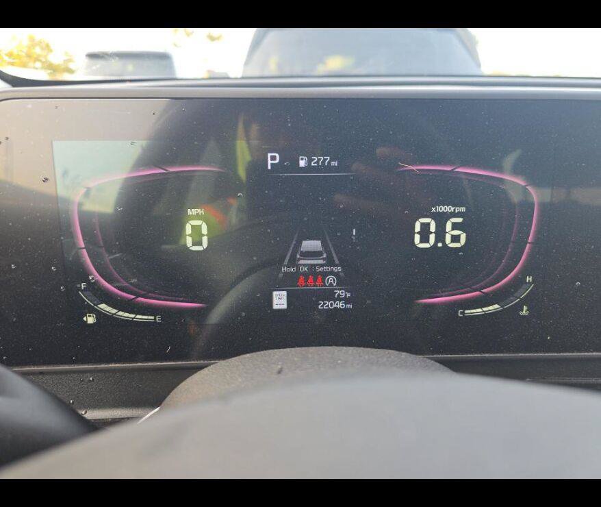 Used 2024 Kia Sportage EX FWD image 6