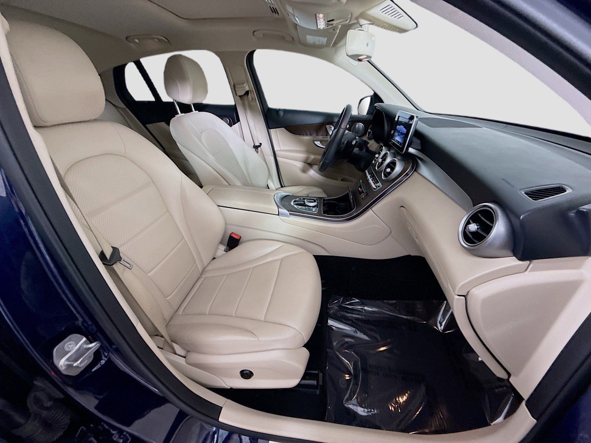 Used 2018 Mercedes-Benz GLC 300 4MATIC Coupe image 29