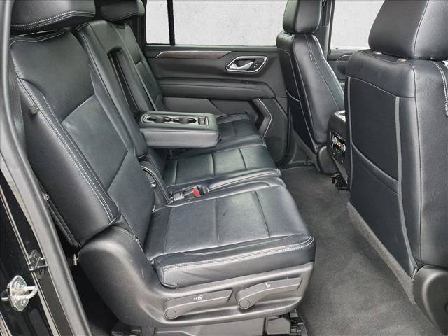 Used 2021 Chevrolet Suburban LS w/ Driver Alert Package RWD image 18