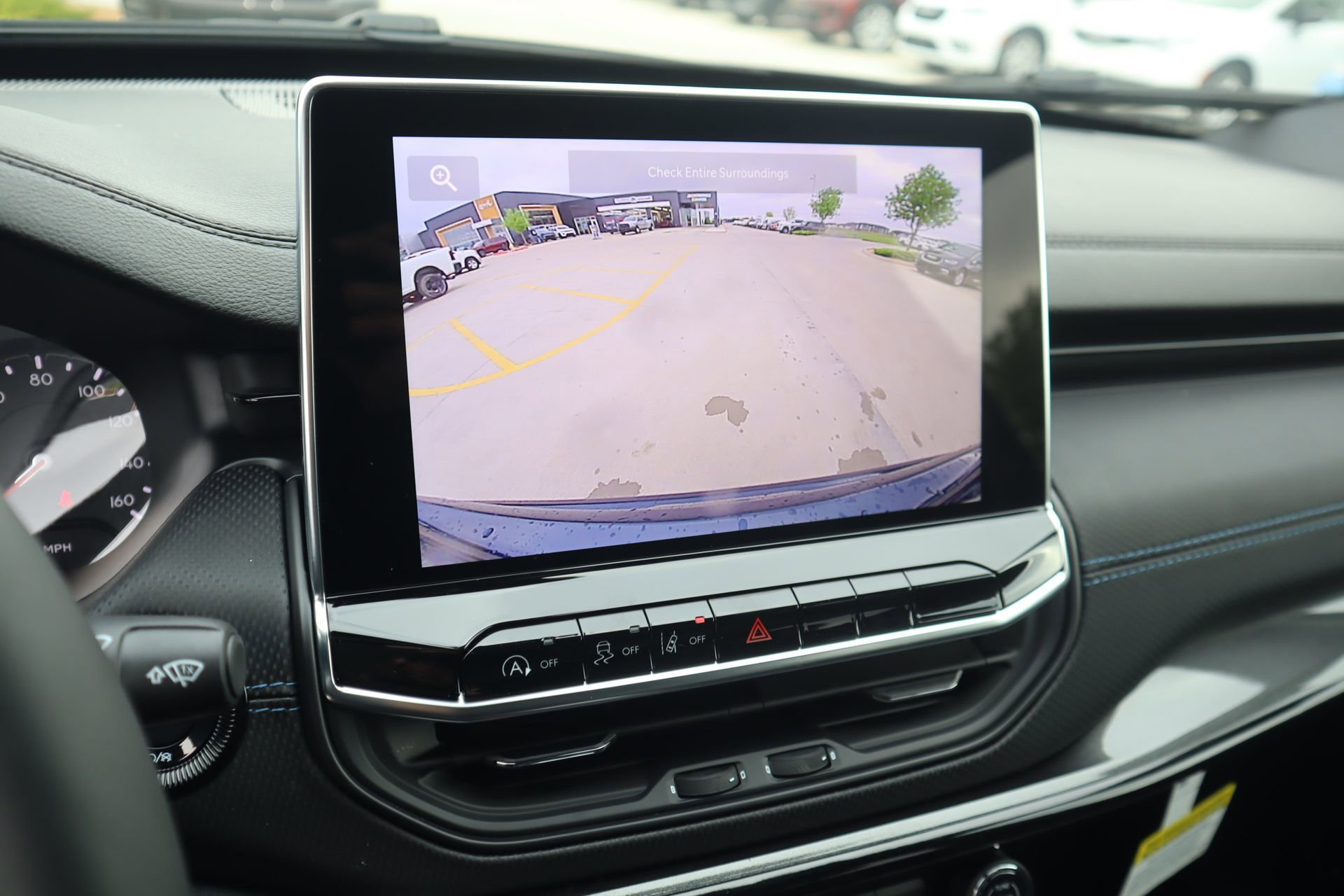 New 2026 Jeep Compass Latitude image 6