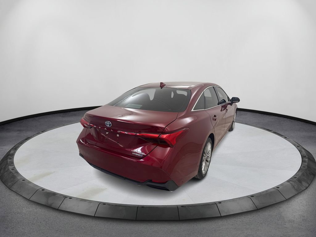 Used 2019 Toyota Avalon Limited image 5
