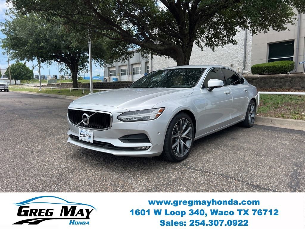 Used 2018 Volvo S90 T5 Momentum w/ Convenience Package FWD image 3