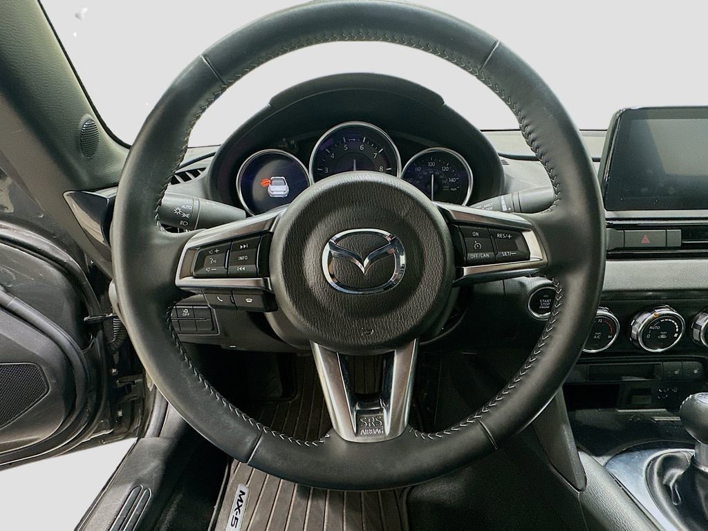 Used 2021 MAZDA MX-5 Miata Grand Touring RWD image 11